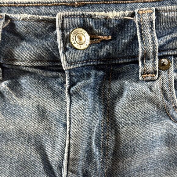 American Eagle Mom Short High Rise Stretch Size 6 - Picture 4 of 7